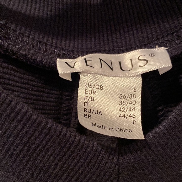 NWOT Venus Sweat shirt - Picture 3 of 5